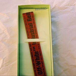 Off-White key chain lanyard